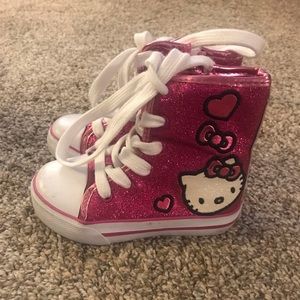 Hello kitty zip up shoes